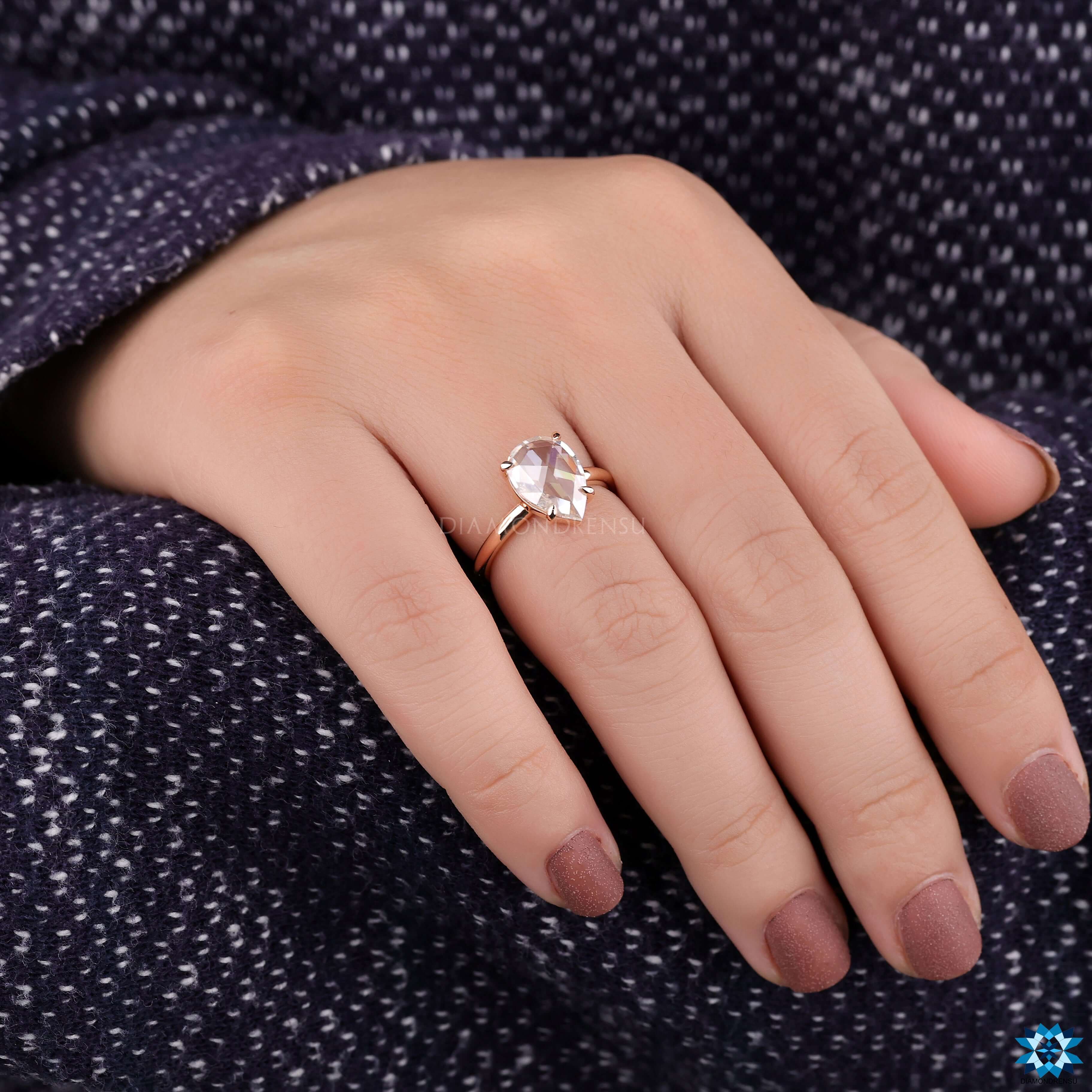 unique moissanite engagement ring - diamondrensu